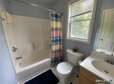 11 Trout Brook Circle Newtown CT 06470
