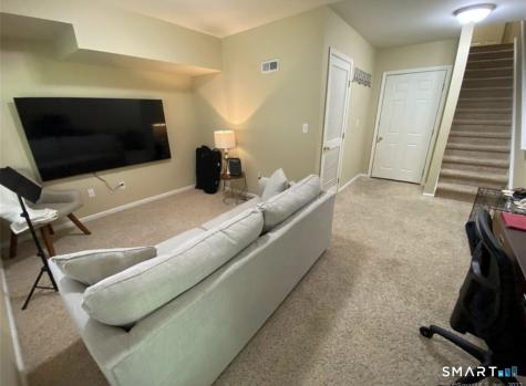 11 Trout Brook Circle Newtown CT 06470