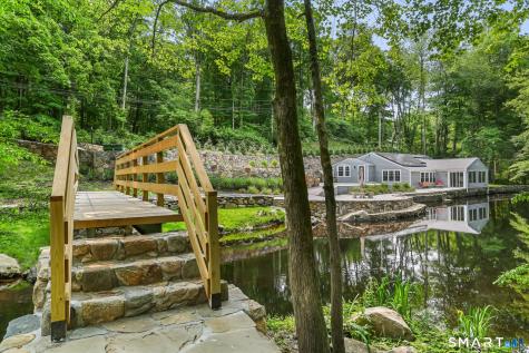 82 Newtown Turnpike Weston CT 06883