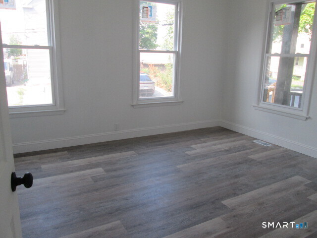 16 Winthrop Street Meriden CT 06451