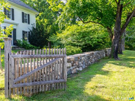 103 Litchfield Road Morris CT 06763