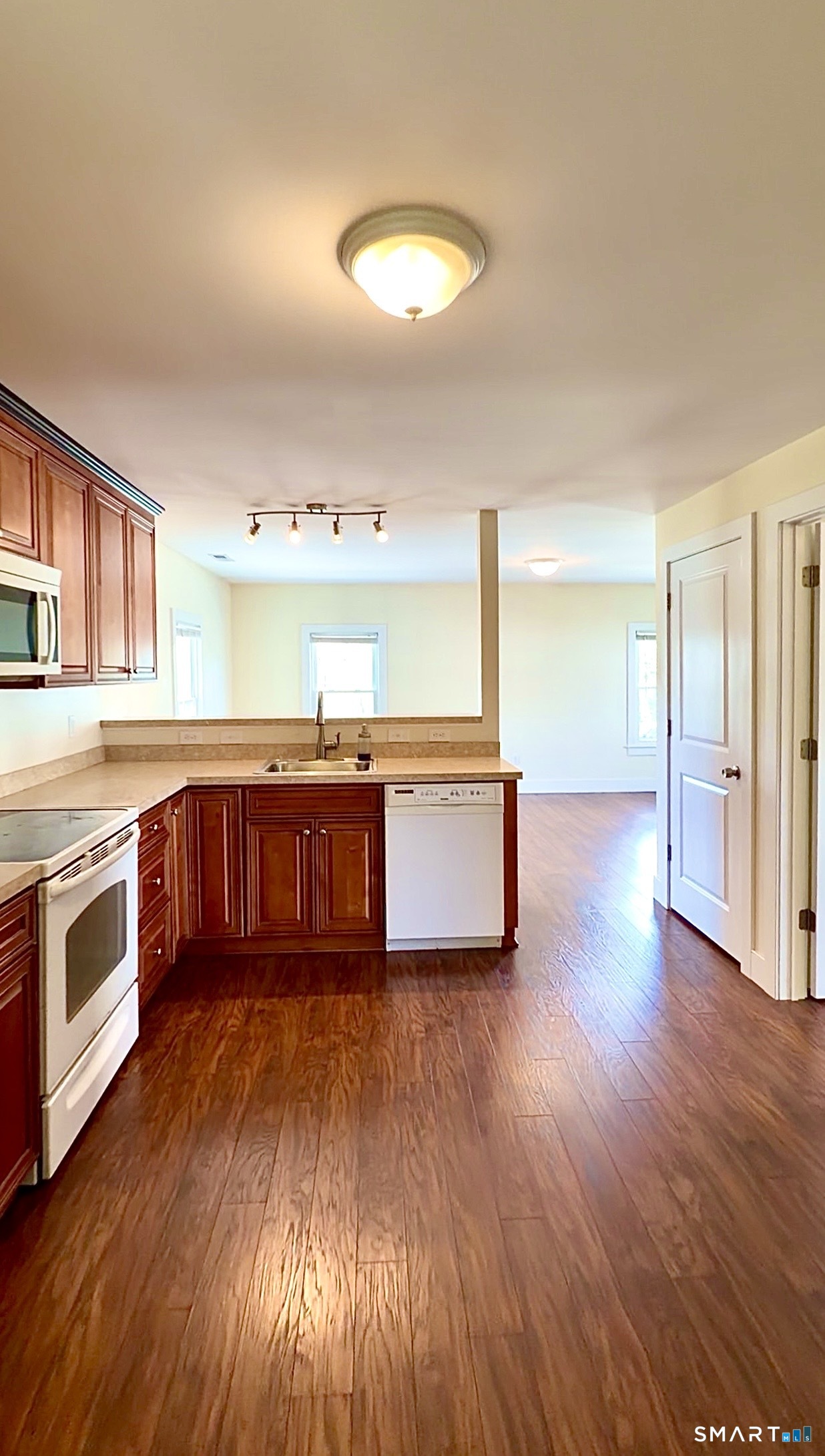 18 West Center Street Southington CT 06489