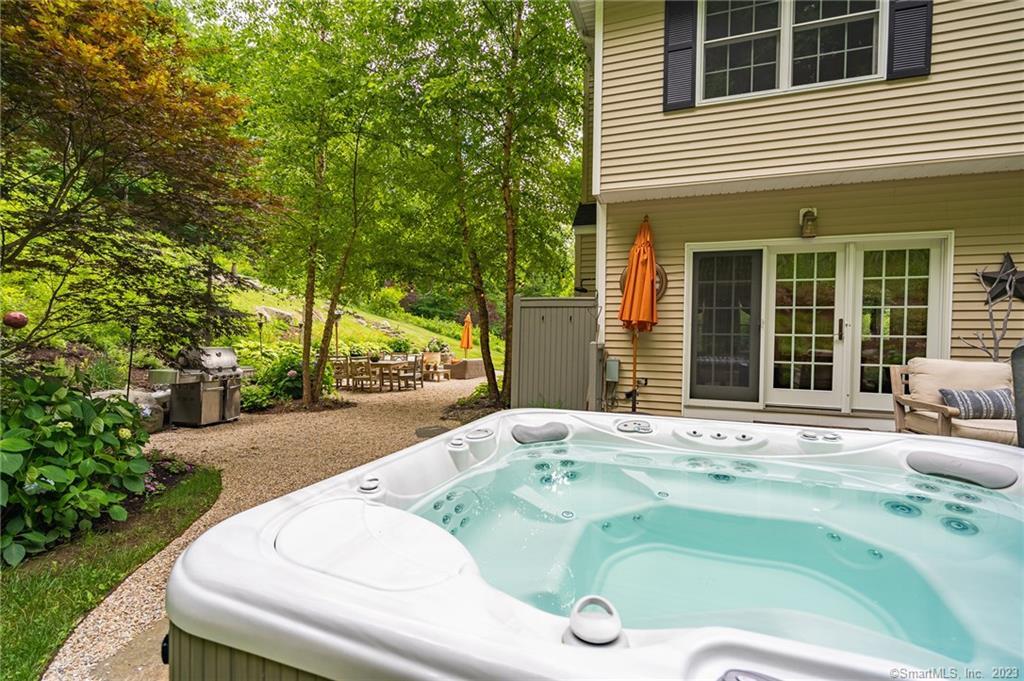 260 White Deer Rocks Road Woodbury CT 06798