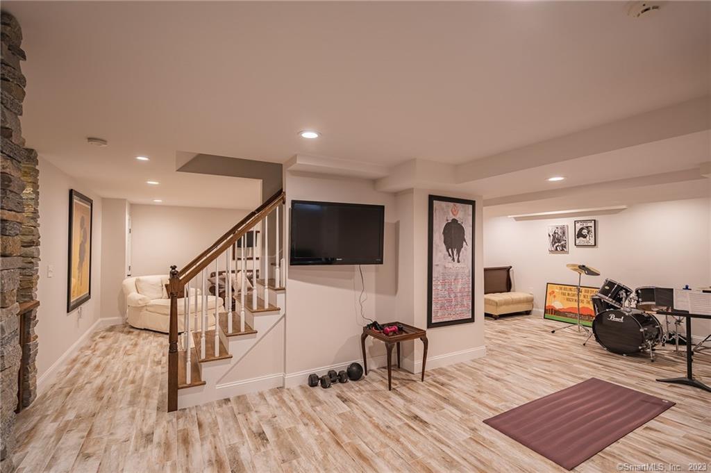 260 White Deer Rocks Road Woodbury CT 06798