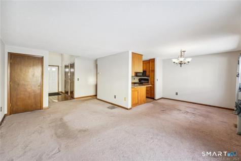 17 Oak Forest Drive Manchester CT 06042