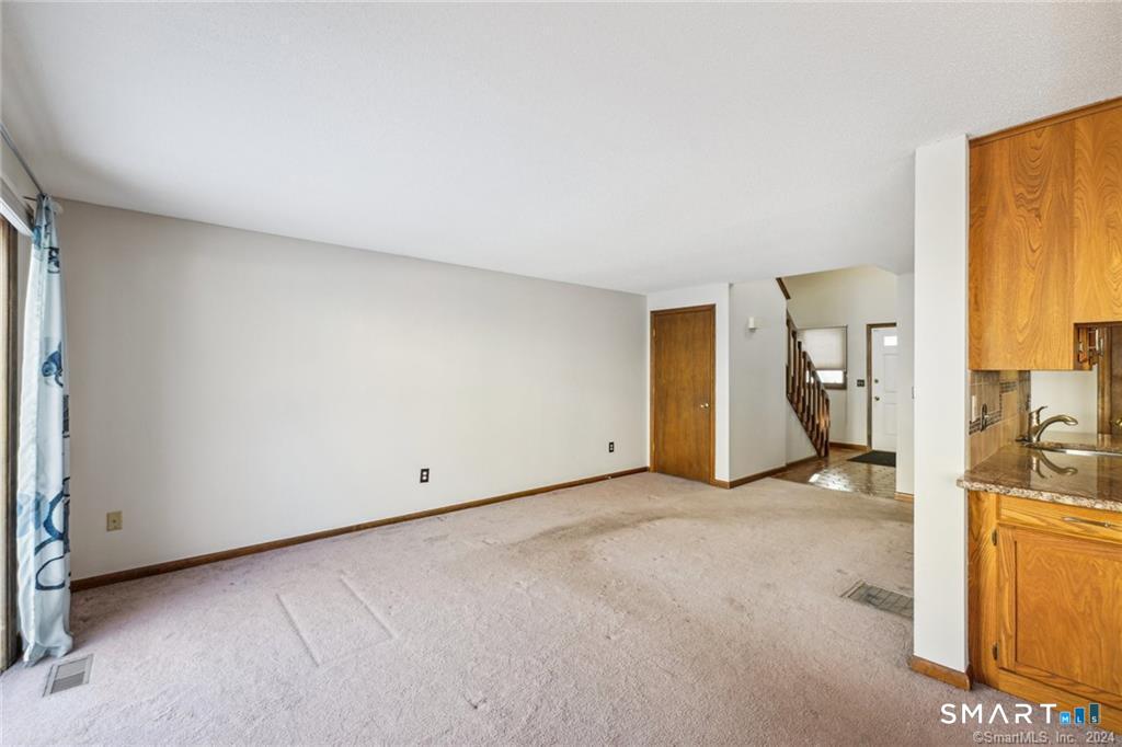 17 Oak Forest Drive Manchester CT 06042