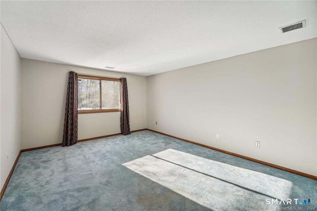 17 Oak Forest Drive Manchester CT 06042
