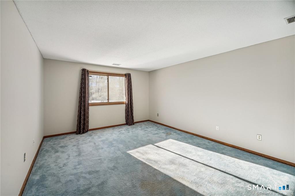17 Oak Forest Drive Manchester CT 06042