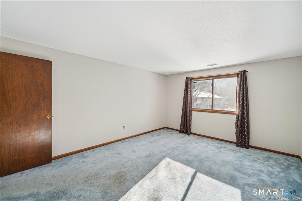 17 Oak Forest Drive Manchester CT 06042