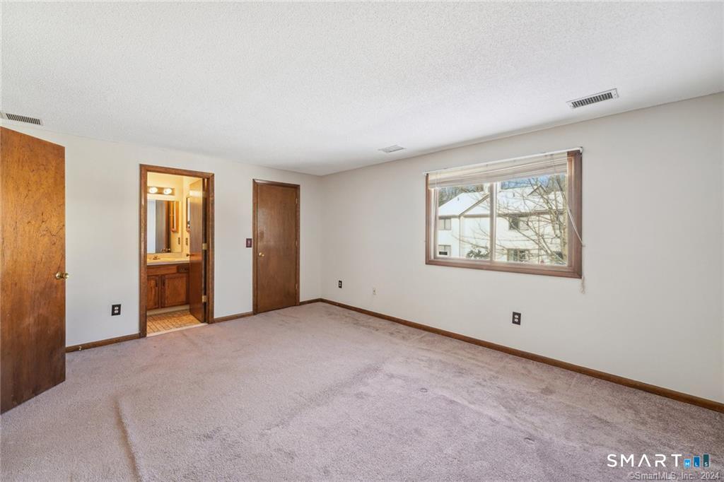 17 Oak Forest Drive Manchester CT 06042