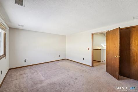 17 Oak Forest Drive Manchester CT 06042