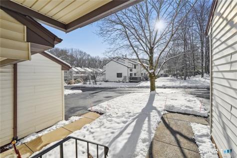 17 Oak Forest Drive Manchester CT 06042