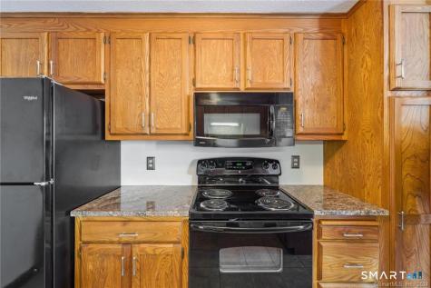 17 Oak Forest Drive Manchester CT 06042