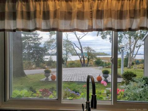 27 Gled Hill Street Stonington CT 06355