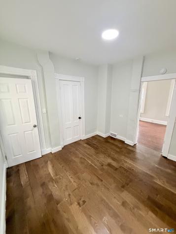 139 Poplar Street New Haven CT 06513