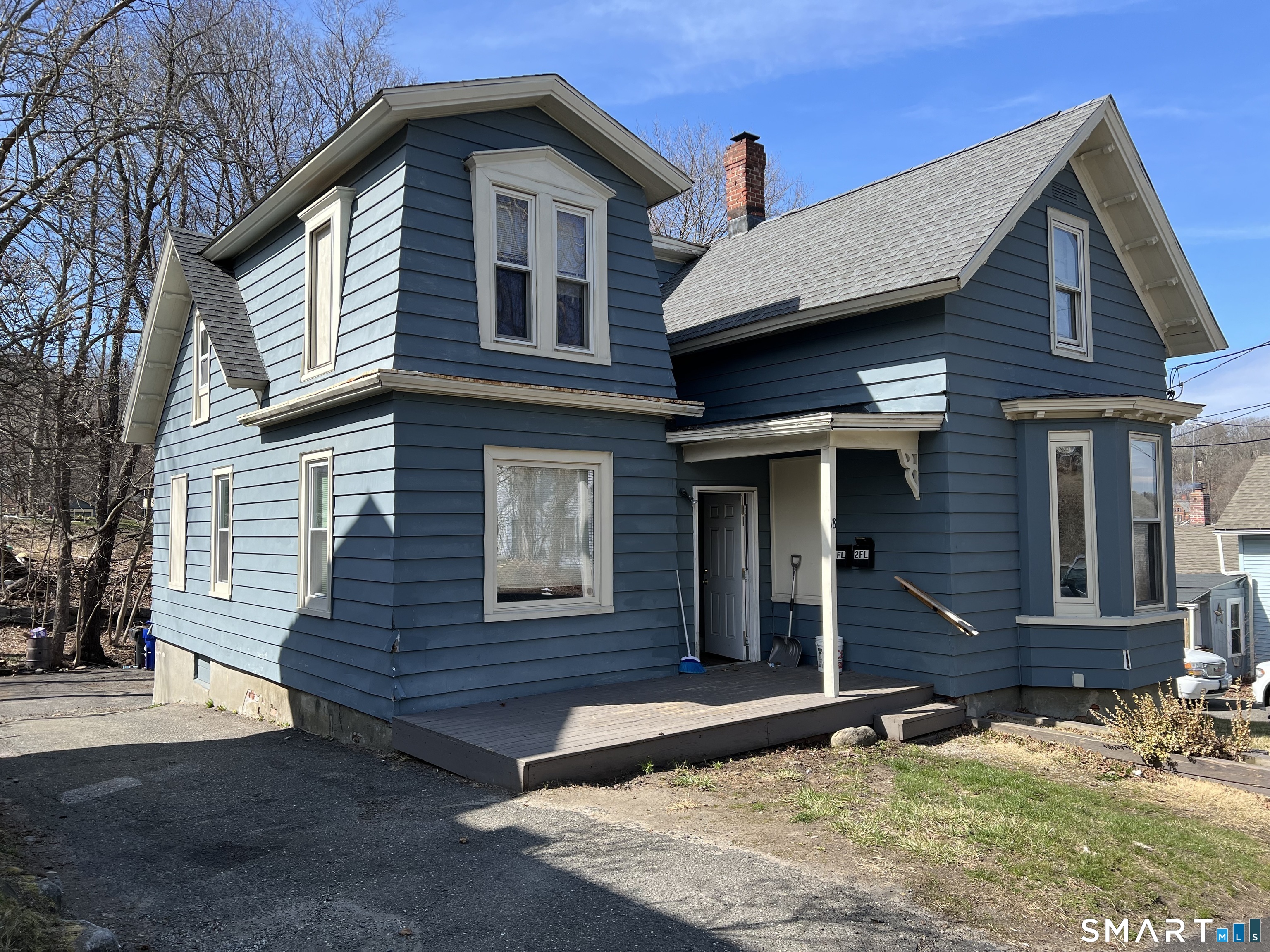 18 Pratt Street Winchester CT 06098