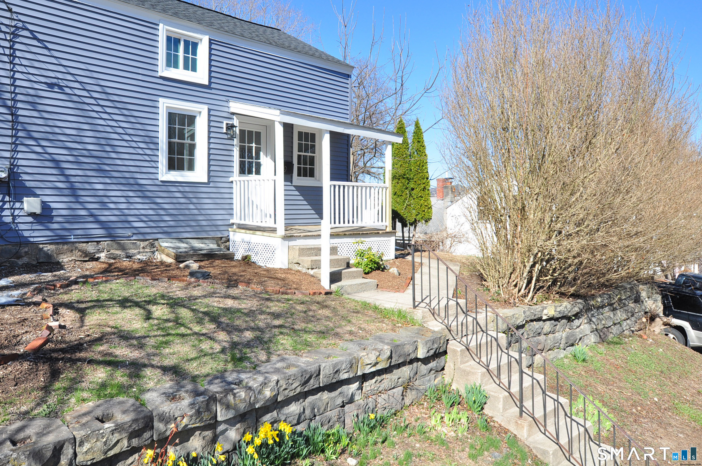 59 Bridge Street Canton CT 06019