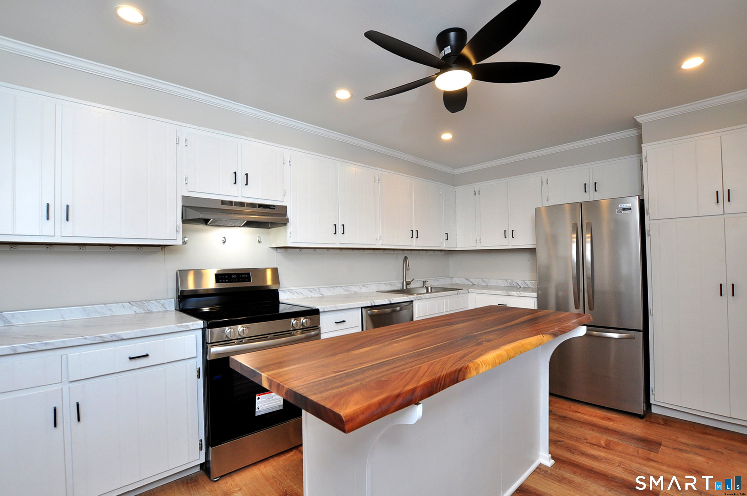 59 Bridge Street Canton CT 06019