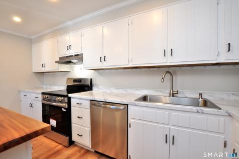 59 Bridge Street Canton CT 06019