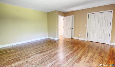 20 Pine Hill Village Shelton CT 06484