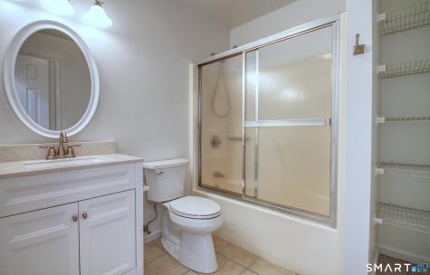 20 Pine Hill Village Shelton CT 06484
