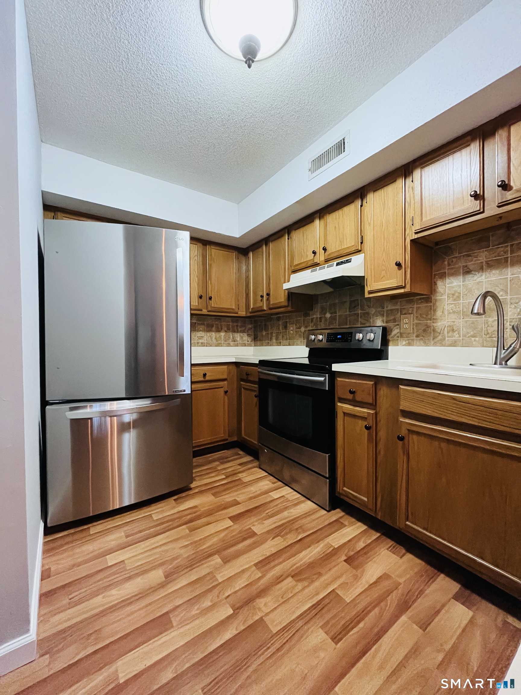 190 Tomlinson Avenue Plainville CT 06062