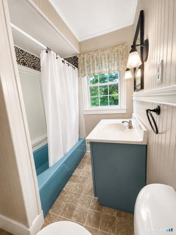 34 A Woodstock Road Pomfret CT 06259