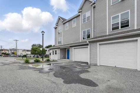 62 Chestnut St Extension Danbury CT 06810