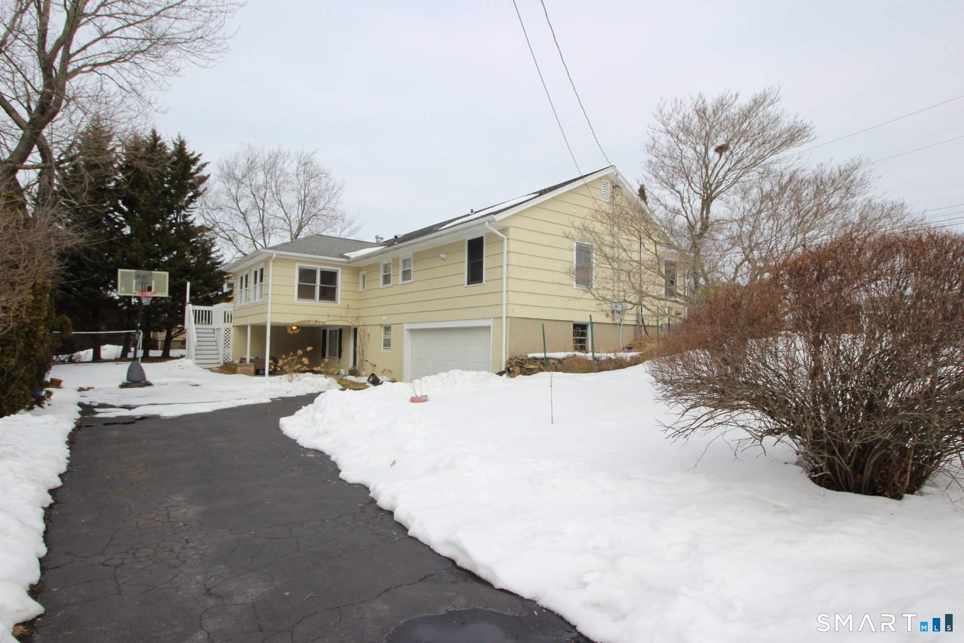 76 Elliott Road Trumbull CT 06611