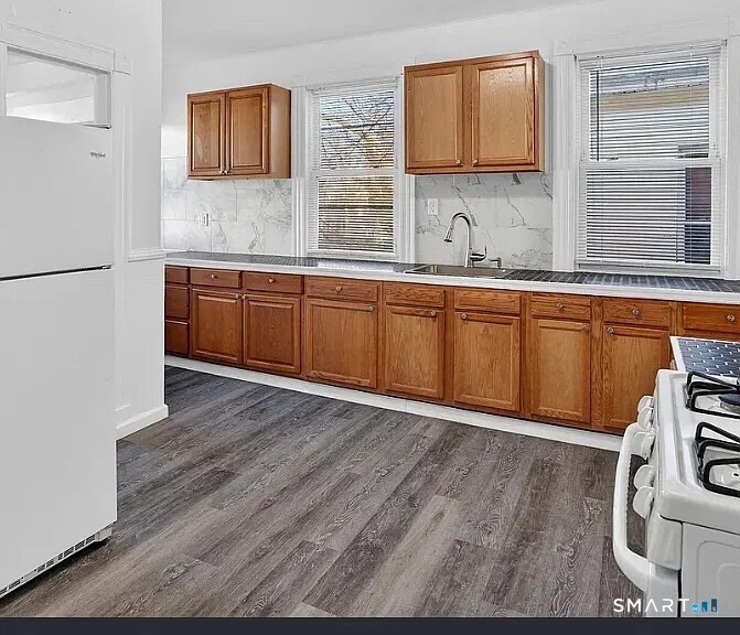 381 Edgewood Avenue New Haven CT 06511