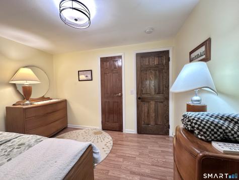 554 Lake Drive Guilford CT 06437