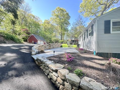 554 Lake Drive Guilford CT 06437