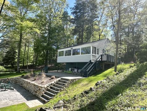 554 Lake Drive Guilford CT 06437