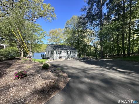 554 Lake Drive Guilford CT 06437