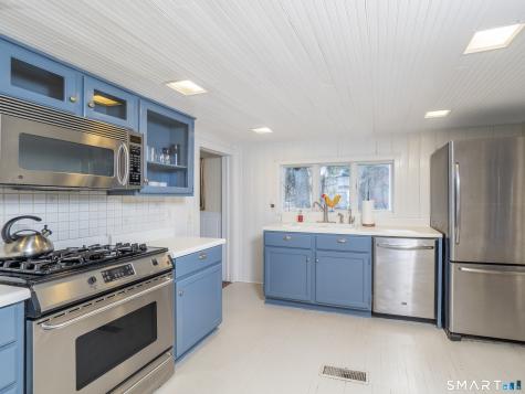 95 Peaceable Street Redding CT 06896