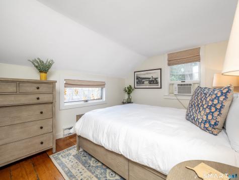 95 Peaceable Street Redding CT 06896