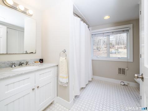 95 Peaceable Street Redding CT 06896