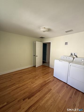 81 Park Avenue Bloomfield CT 06002