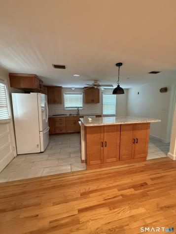 81 Park Avenue Bloomfield CT 06002