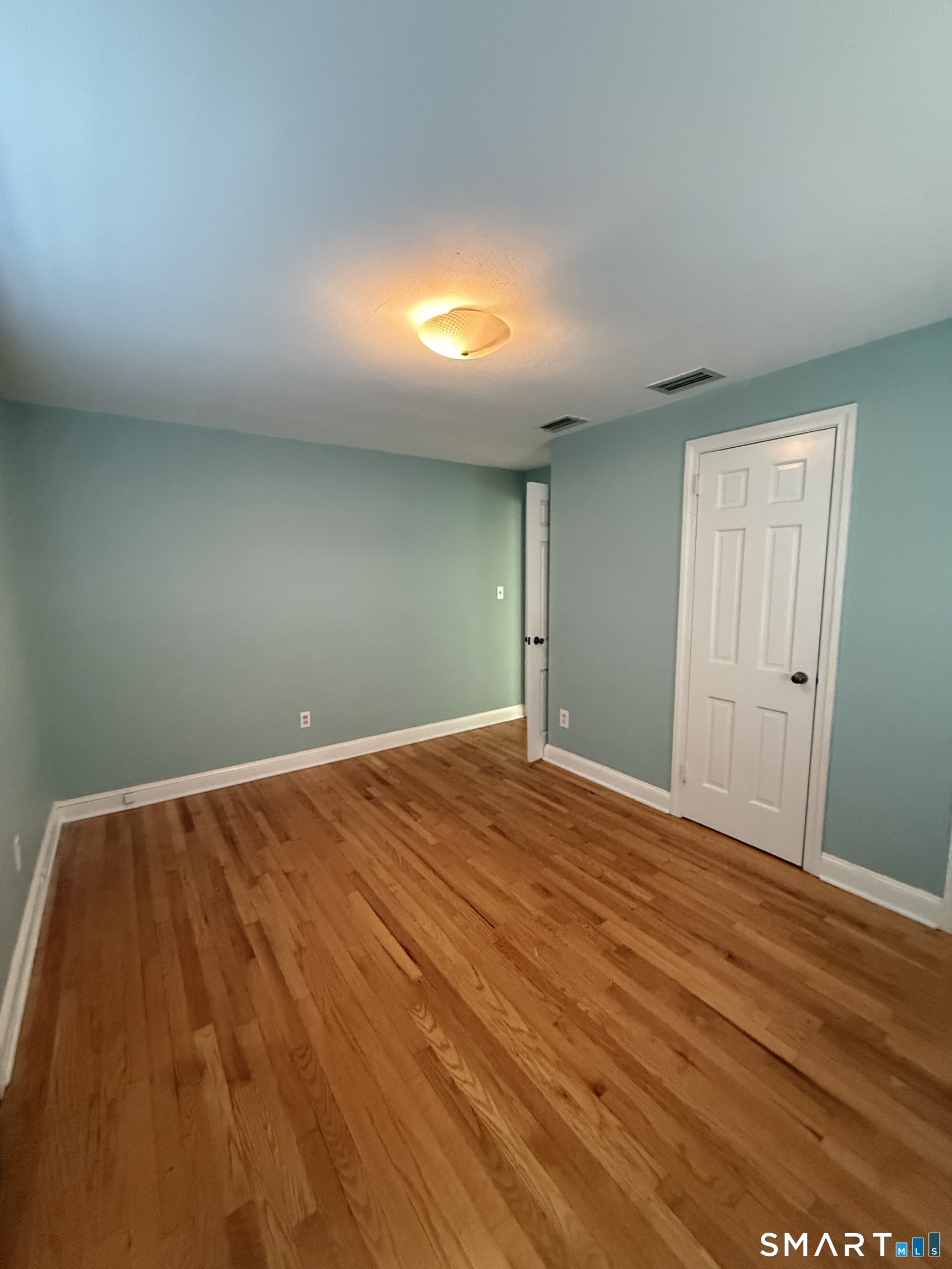 81 Park Avenue Bloomfield CT 06002