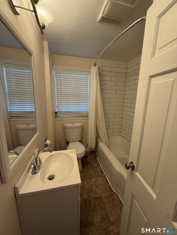 81 Park Avenue Bloomfield CT 06002