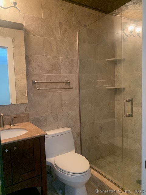 27 Canterbury Lane Avon CT 06001