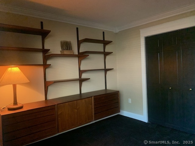 27 Canterbury Lane Avon CT 06001