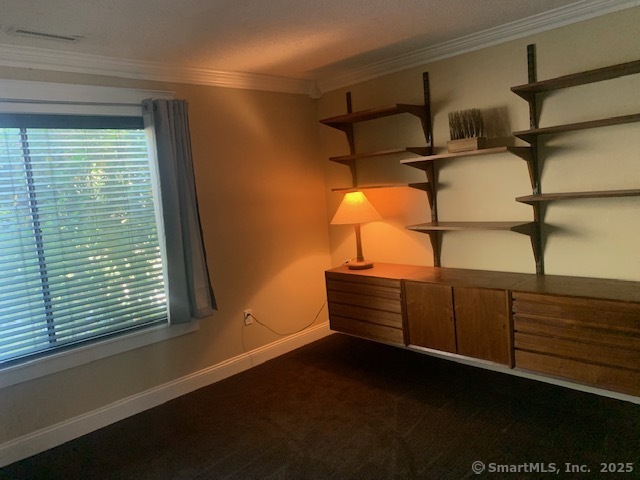 27 Canterbury Lane Avon CT 06001