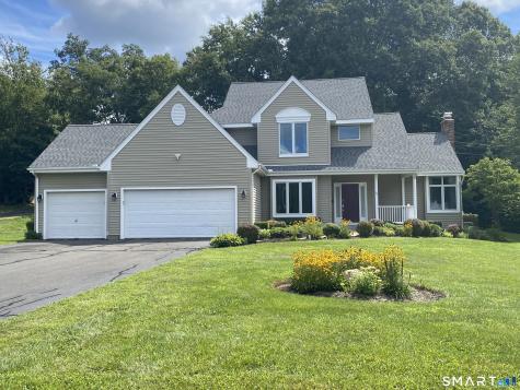 54 Winchester Drive North Haven CT 06473