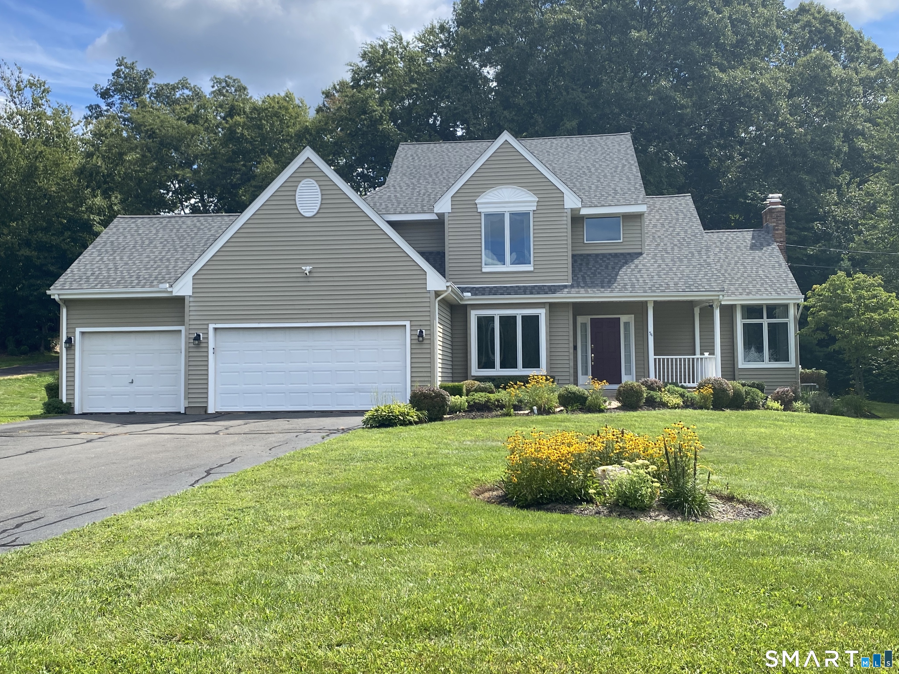 54 Winchester Drive North Haven CT 06473