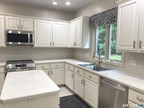 54 Winchester Drive North Haven CT 06473