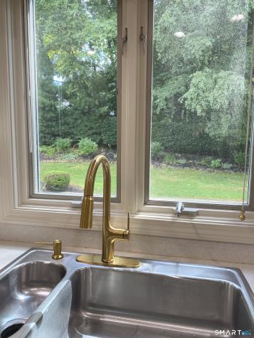 54 Winchester Drive North Haven CT 06473