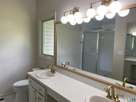 54 Winchester Drive North Haven CT 06473