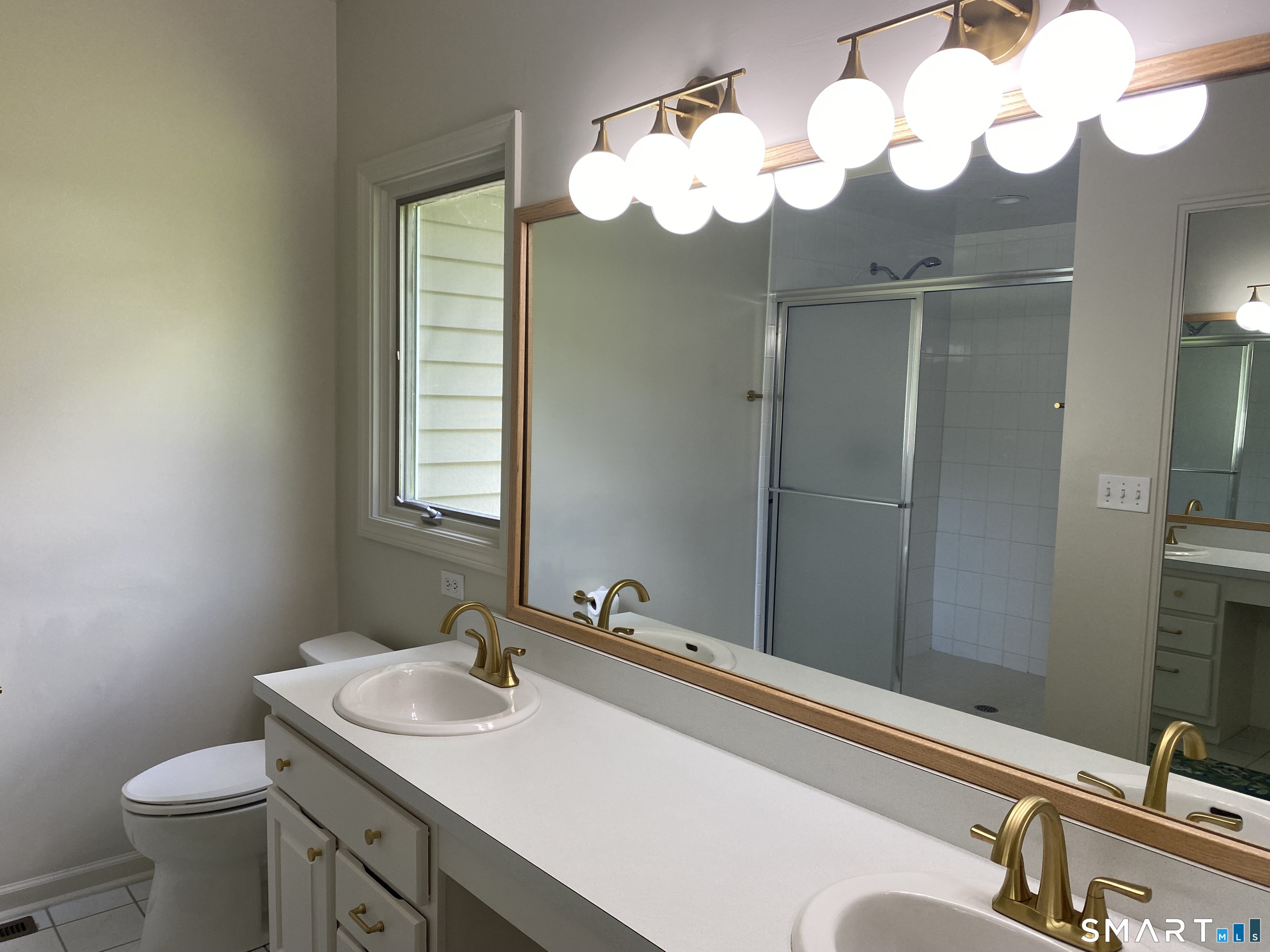 54 Winchester Drive North Haven CT 06473